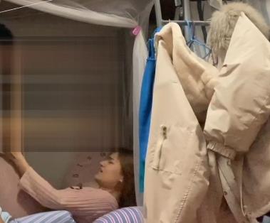 医院宿舍护士妹自拍对话视频11分钟