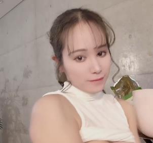 高铁自娱自乐女神Naomii新作解锁！时长22分钟，作品编号1V-970M