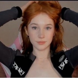 颜值爆炸！小主播自拍作品1V-2.5G，时长1小时08分！