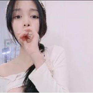 超人气新人学妹自拍3小时全程炮击！