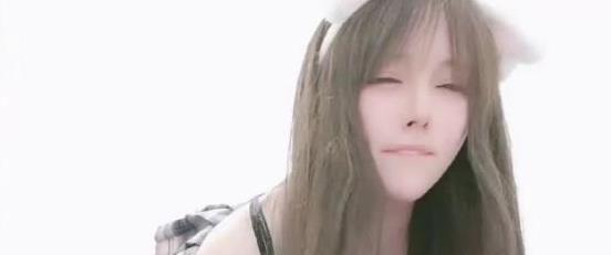 妮miko露脸百合资源1.3G，娇柔可爱表情性感绅士们必看