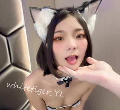 精选反差小浪女露脸私拍40V818MYL