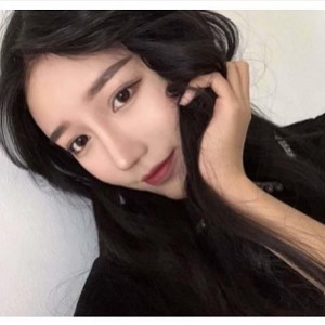 性感美少女双人拍摄，玩具娜美和闺蜜展现道具感觉