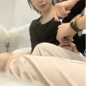 瘦子拼啊！红酒洗澡言情，小编提醒别被广告忽悠！