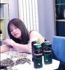 高颜值女同事G起来爽自拍视频时长1分27秒