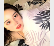 御姐小蕊自拍4V画质1.9G五小时作品下载