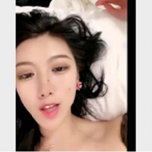 外W女神豪哥精选自拍1V-966M战场极速CC抖音舌头观看