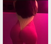 CrystalLust自拍扑克视频，8V-3.2G高清时长，柔软身体弹性展示