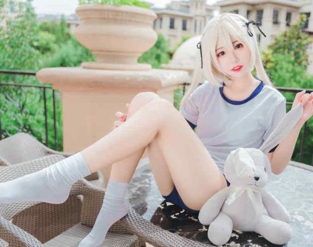 人气爆火的妹子猫君君私房兔子最新合集