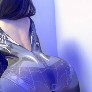 某艺校大三长腿舞蹈生小姐姐，表演极限一字马【14V，1G】