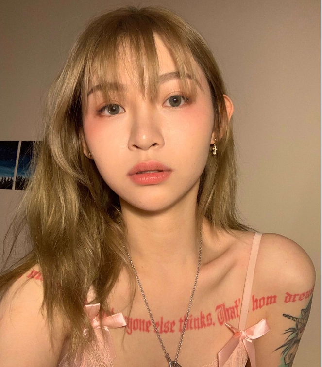 几百万人气网红《痞幼》黑料900