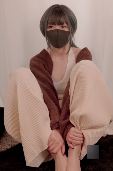 《HongKongDoll玩偶姐姐》2022年终特辑情侣游戏1