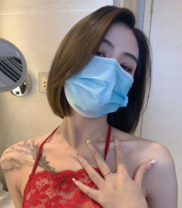 00后抖音主播线下一对一私人订制