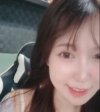 六六社-高颜值美少女自玩系列