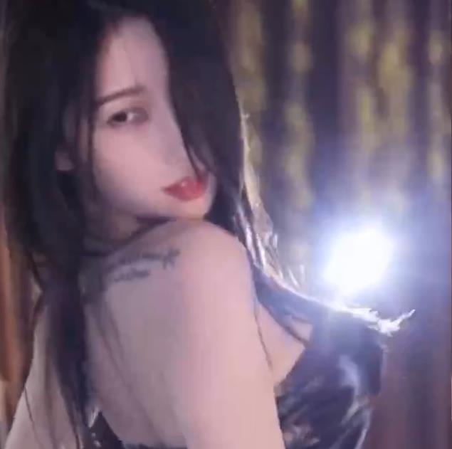 虎牙高颜值主播联合直播28V4G资源，互动舞蹈完美颜值正义