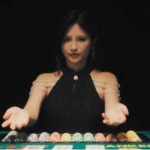 女神姚彤彤：五官精致冷门佳人小合集，演绎女荷官Y荡实弹进入