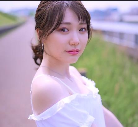 岛国女Y终极一姐石川澪混剪视频9分钟，服装爆C角度多人游