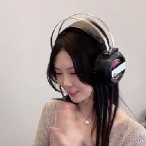 抖娘利世女主播线下才艺1V1.6G榜一大哥资源