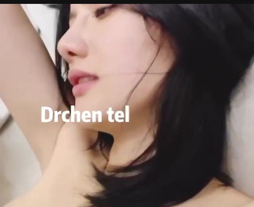 女神阿朱：海鲜馒头三人游展示