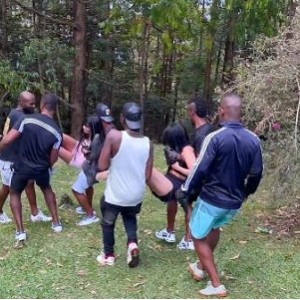 欧美黑人团建合集，九集精彩表演，包含拳J、用嘴、肛J、颜S