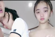 姐妹花C着精彩表演，时长2:12分，自拍视频给你作观看