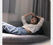 T花学生自拍合集：美女女主大三大四学姐，3V-1.3G，颜值身材超赞！