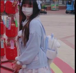 露脸妹子22分钟完整版！自拍作品