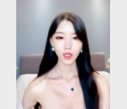 专约老阿姨：1.4GB的丰满妞和凹凸魔鬼身材