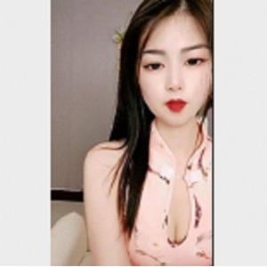 旗袍女神秦羽沫：高颜值直播，白嫩修长，小PP，2V视频资源