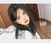 浮力姬TiTi私拍合集1.2G，新晋女神倦倦喵高颜值魅力