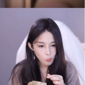 斗鱼小小小玉酱 超火福利 10.2g 补