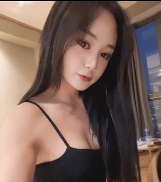 少关注和讨论，吸引了众多粉丝的关注。如果你也是粥粥的粉丝，不妨下载这个合集，一起来了解更多关于她的故事吧！[转载搬运]ts粥粥合集[9v+5.13g][百度盘]