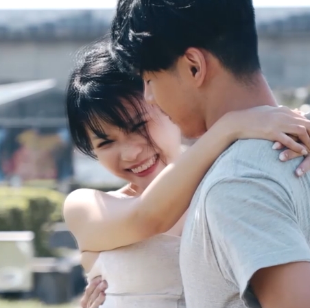 展现了出色的表演技巧,让人印象深刻。这些作品不仅展示了国内团队的专业制作水准,也为观众带来了一场精彩绝伦的视听盛宴。如果你是麻豆的忠实粉丝,这份作品合集绝对不能