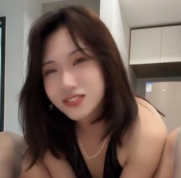 邢曦月TS付费福利合集：NV+16.5GB，大罩杯眼睛妹航空大学厕拍传媒新网红脸骚鸡丝足熟女偷吃台湾约会公鸡俱乐部coser福利姬大罩杯福利姬宿舍挑战cos黑神