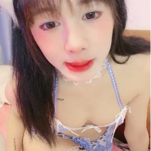 白丝小球球奇怪玩就娆放飞自我出声骚感觉宅男1.55G视频