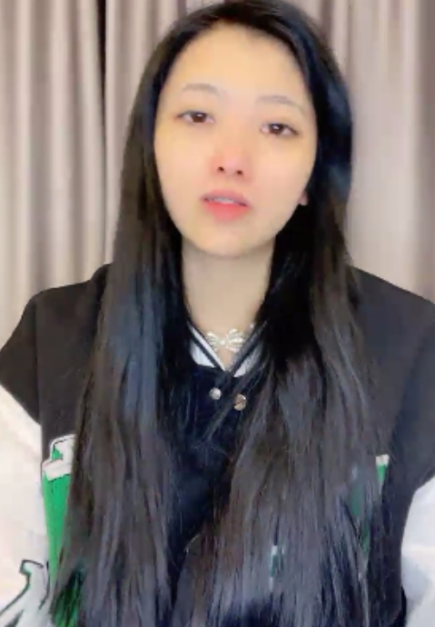 半糖甜美风，超白超粉超赞身材，家里表演百度盘