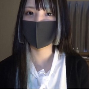 时尚美腿妹子黑白格子衬衫膝袜大罩杯1V1006.08MB百度云视频