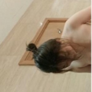 胡子大叔酒店：约P美女大学生，先洗澡