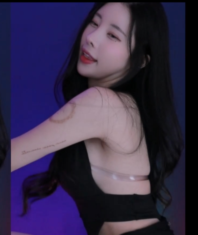 韩国球球美臀美女主播金玉羽近期热舞合集10v+2g,百度盘链接30天有效