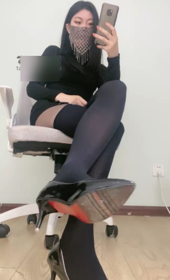 [转载搬运]套路直播120多为女主合集每人一部各有千秋[120v+70g][百度盘]