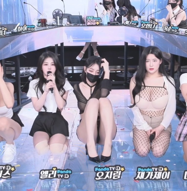 自行打包视频合集：韩国脱衣舞、密室逃脱、骰子战争，37G大小，4个视频