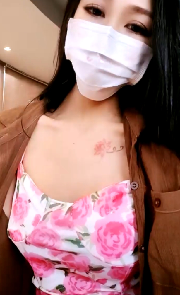 真实户外餐厅表演:不明液体盘旋空中,视频大小3V+2.2G