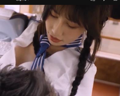 台湾美女小叶叶公共旅行大巴自拍视频13分钟，舞姿优美惊艳团建团队下载