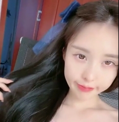 完美身材，胸前软肉胖臀细腰美逼