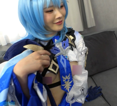 限量版岛国COS原神优菈作品-精美服装，长相相似，漂亮身材视频照片