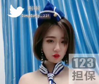 唯唯：快手19万粉丝大罩杯网红，大罩杯露鲍晒蜜桃臀，社保福利享不停！