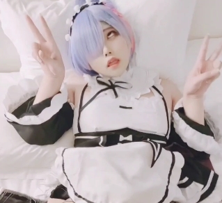 丰满小舞酱空姐视频2.6G