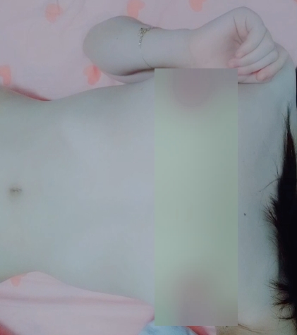 网红虾酱小姐姐新晋精选：苗条匀称弧度丰满，视频照片大小一应俱全