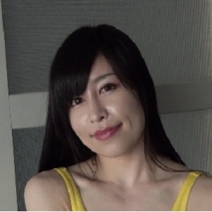 2V2赛车女郎写真集07G百度云资源版