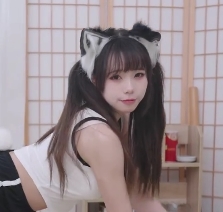 兔娘黏黏团子兔4月新增订阅多V多人游